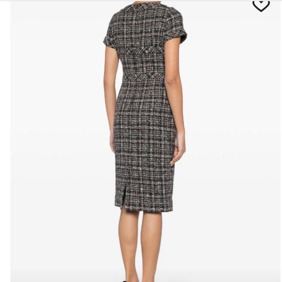 Like new chanel tweed  dress - Picture 10 of 12